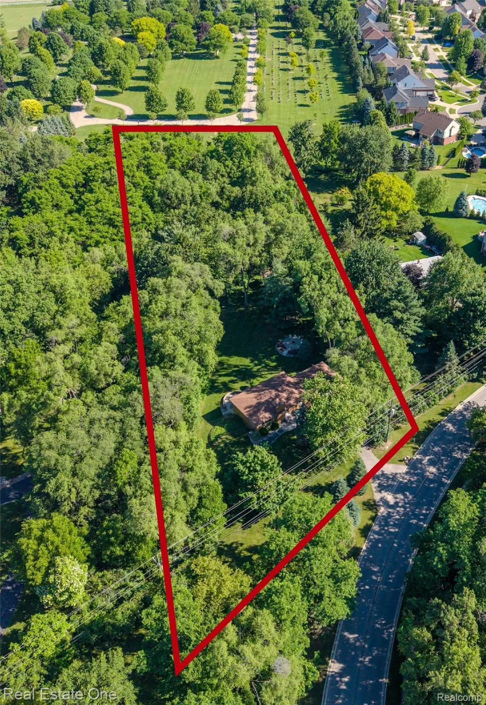 1123 Letica Drive Rochester City, MI 48307