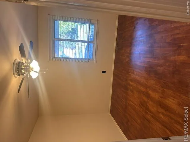 1947 E Laurel Oak Drive Drive Flint City, MI 48507
