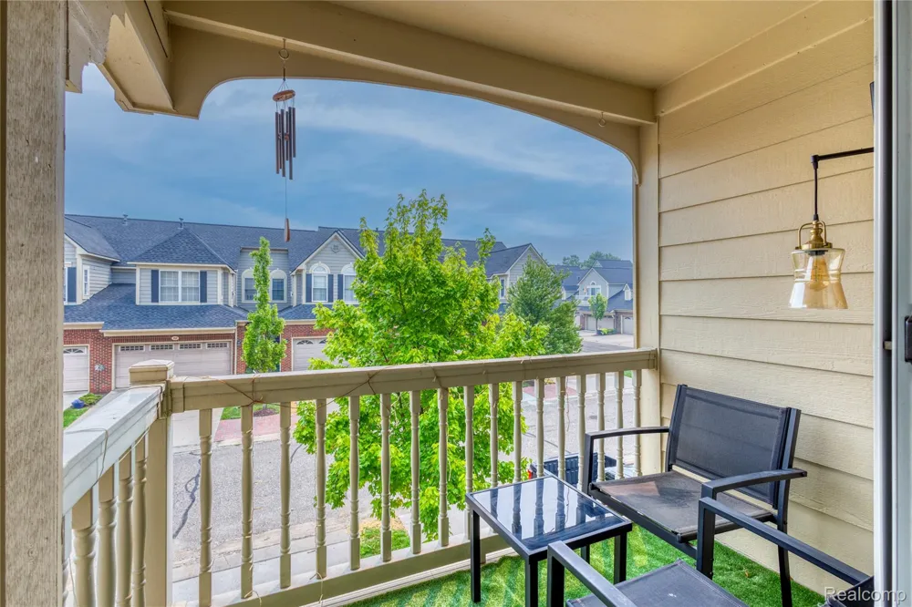 1569 E Lakeview Lane Canton Charter Township, MI 48187