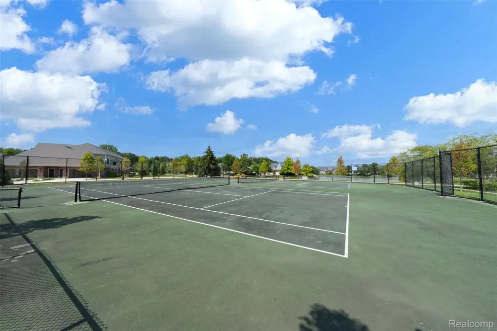 1569 E Lakeview Lane Canton Charter Township, MI 48187