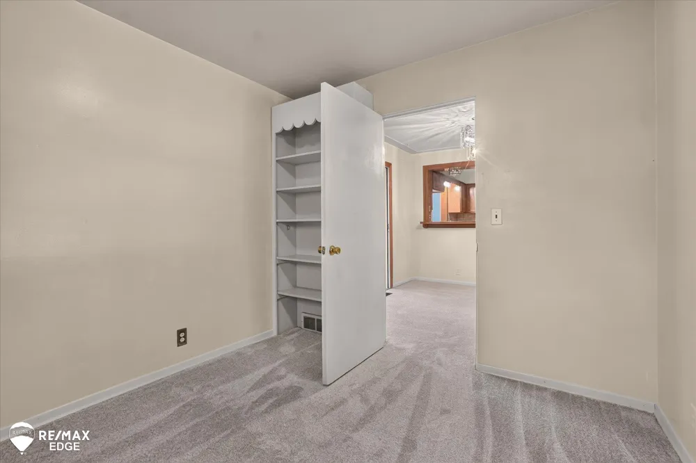 4501 Esta Drive Genesee Charter Township, MI 48506