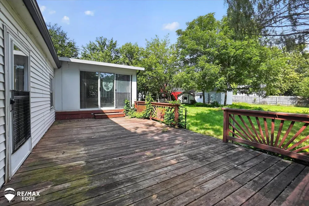 4501 Esta Drive Genesee Charter Township, MI 48506