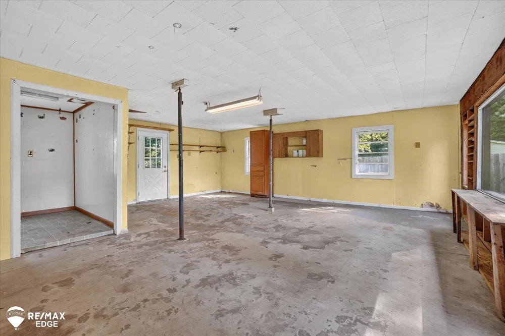 4501 Esta Drive Genesee Charter Township, MI 48506