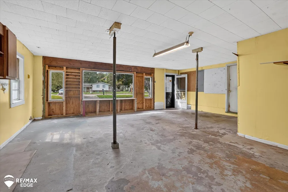4501 Esta Drive Genesee Charter Township, MI 48506