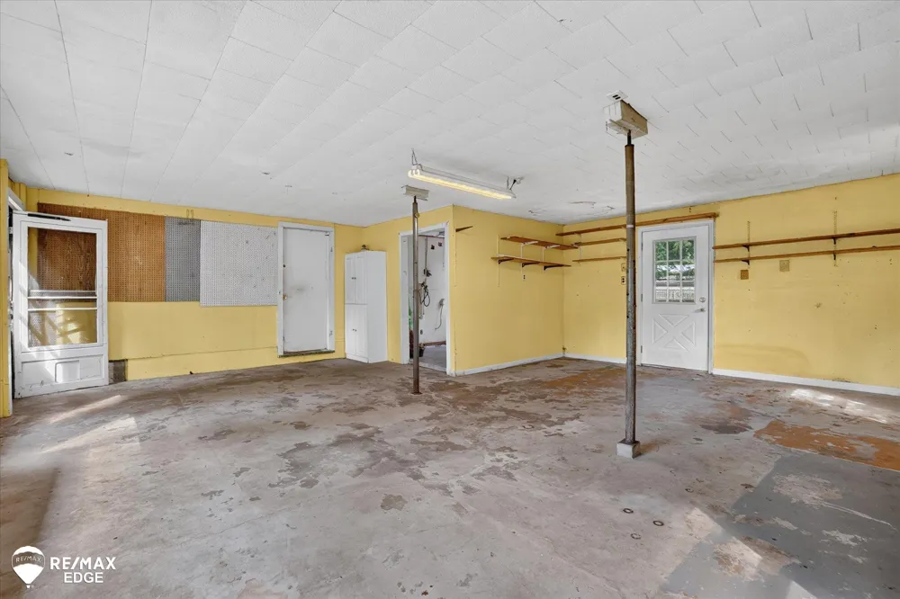 4501 Esta Drive Genesee Charter Township, MI 48506