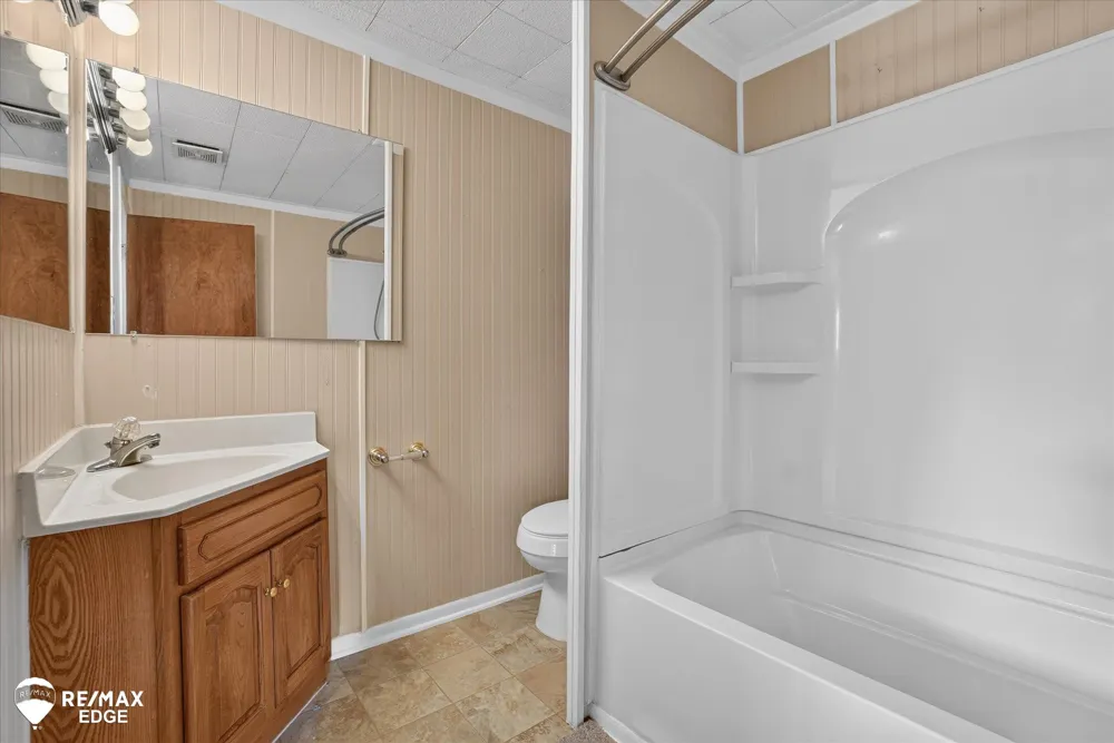 4501 Esta Drive Genesee Charter Township, MI 48506
