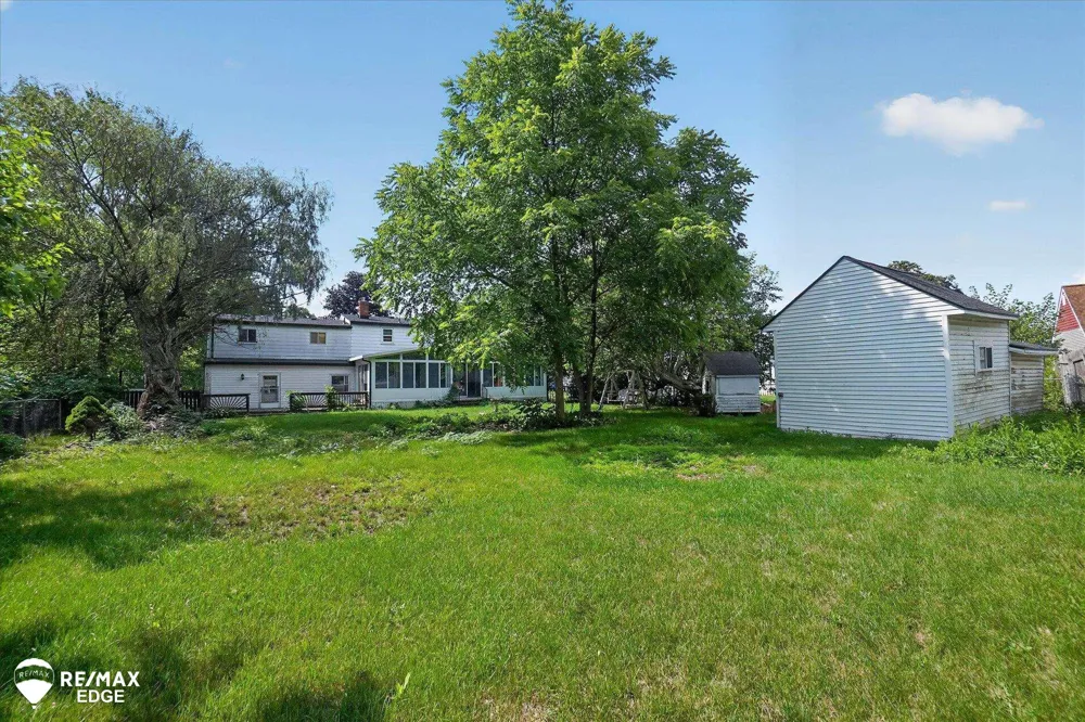 4501 Esta Drive Genesee Charter Township, MI 48506