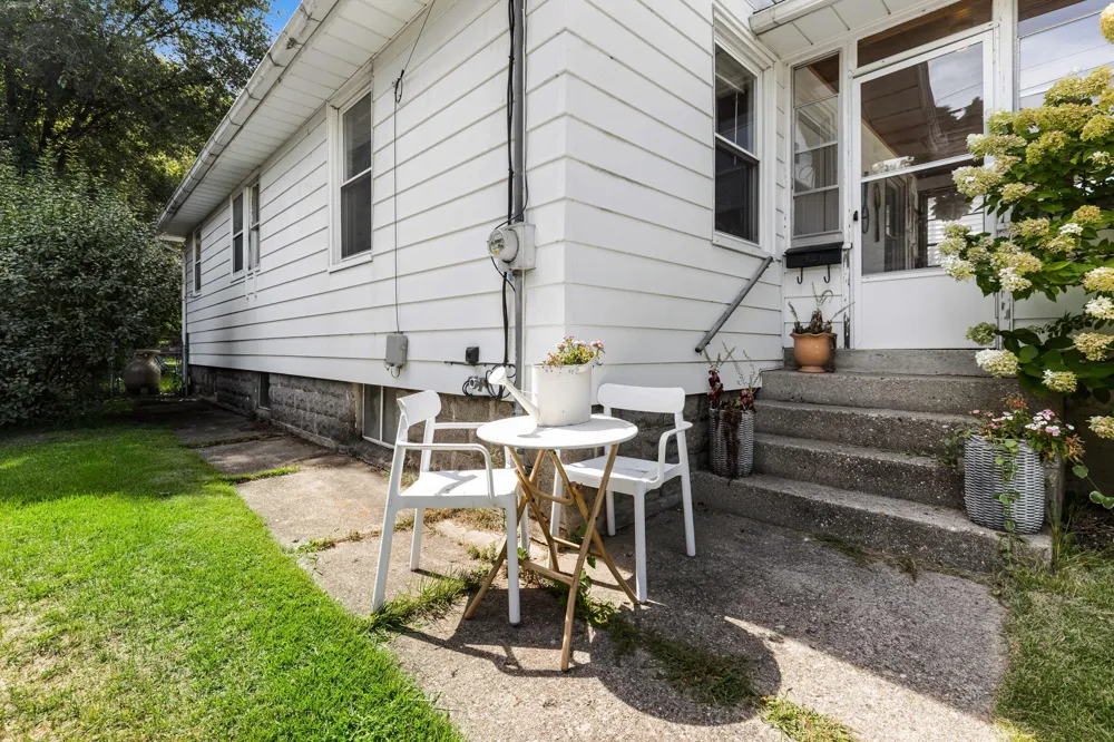 1450 Walker Avenue NW Grand Rapids City, MI 49504
