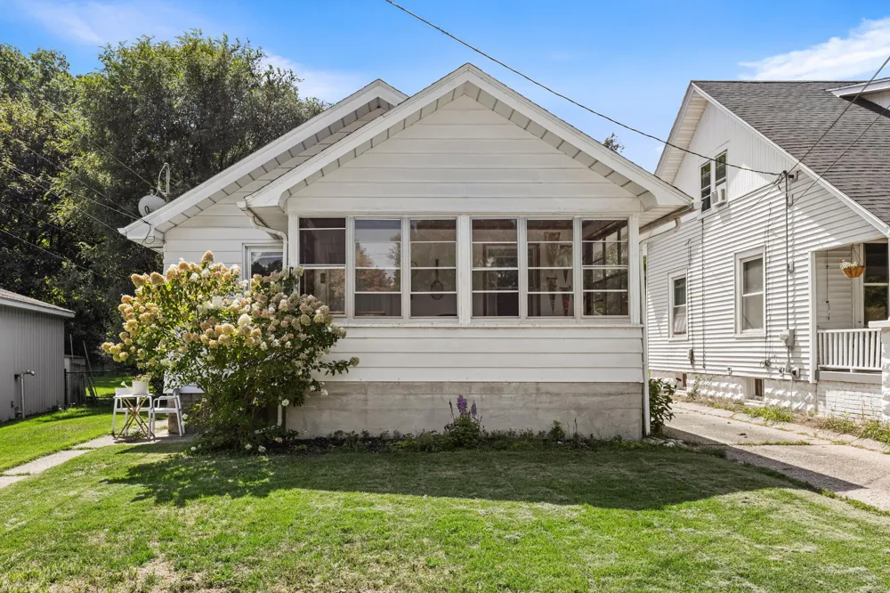 1450 Walker Avenue NW Grand Rapids City, MI 49504