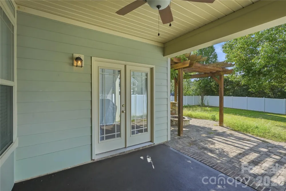 13835 Cedar Pond Circle Huntersville, NC 28078