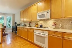 1635 Reserve Circle Decatur, GA 30033