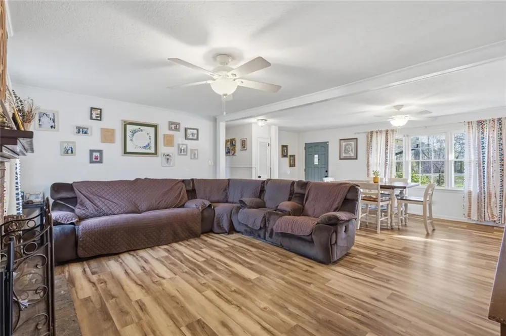 3931 Green Drive Gainesville, GA 30506