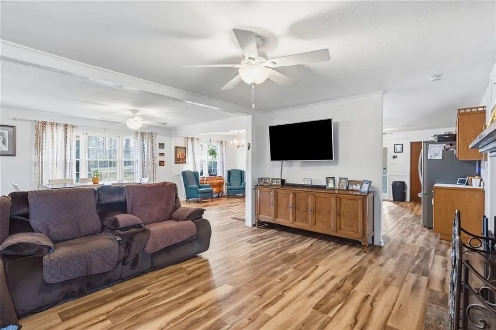 3931 Green Drive Gainesville, GA 30506
