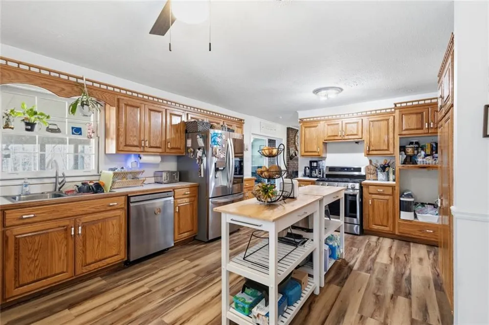 3931 Green Drive Gainesville, GA 30506