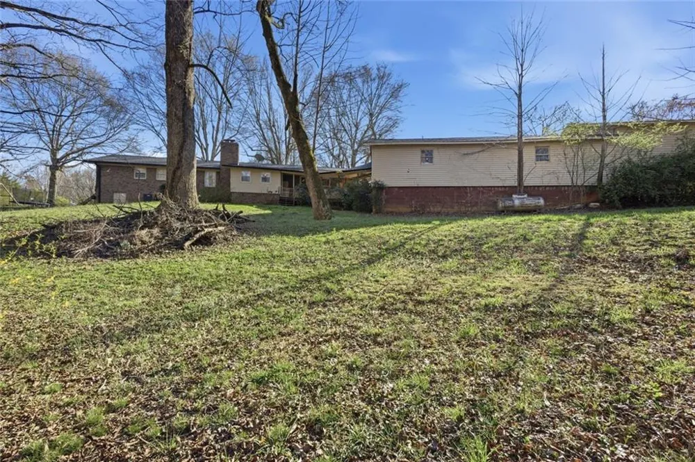 3931 Green Drive Gainesville, GA 30506