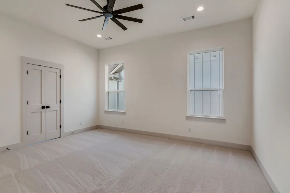 205 W 7th Street Justin, TX 76247