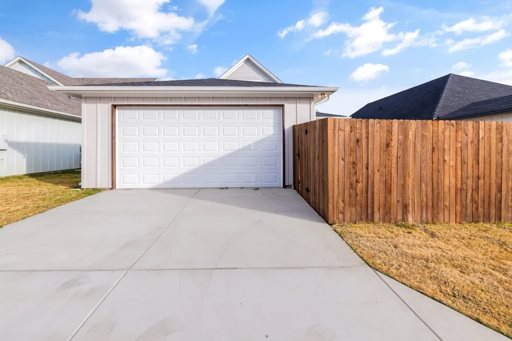 205 W 7th Street Justin, TX 76247