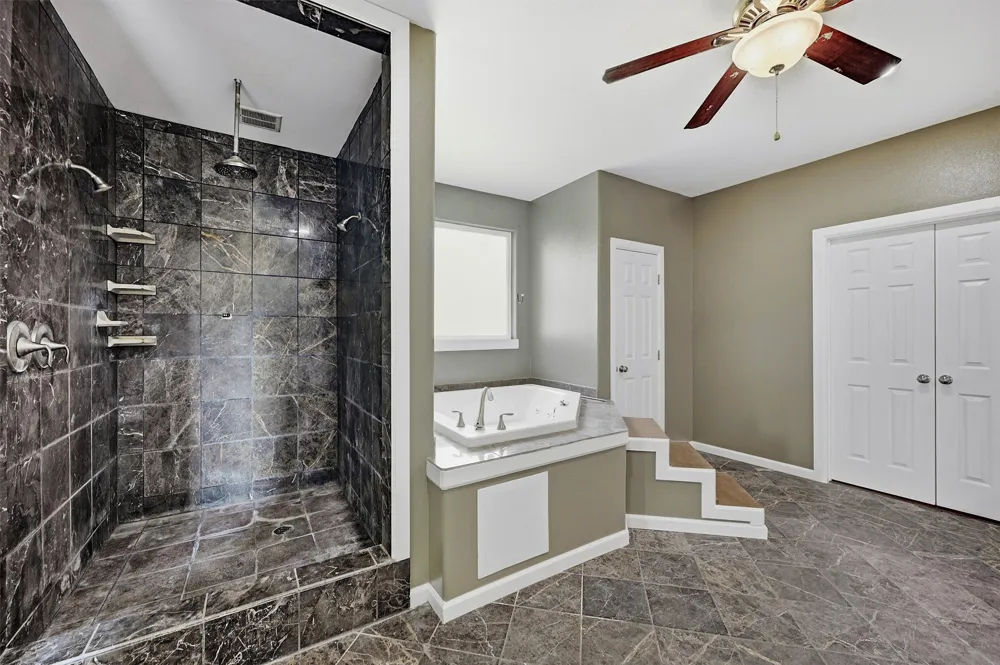 705 Club Lake Road Whitesboro, TX 76273