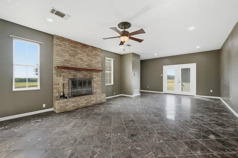705 Club Lake Road Whitesboro, TX 76273