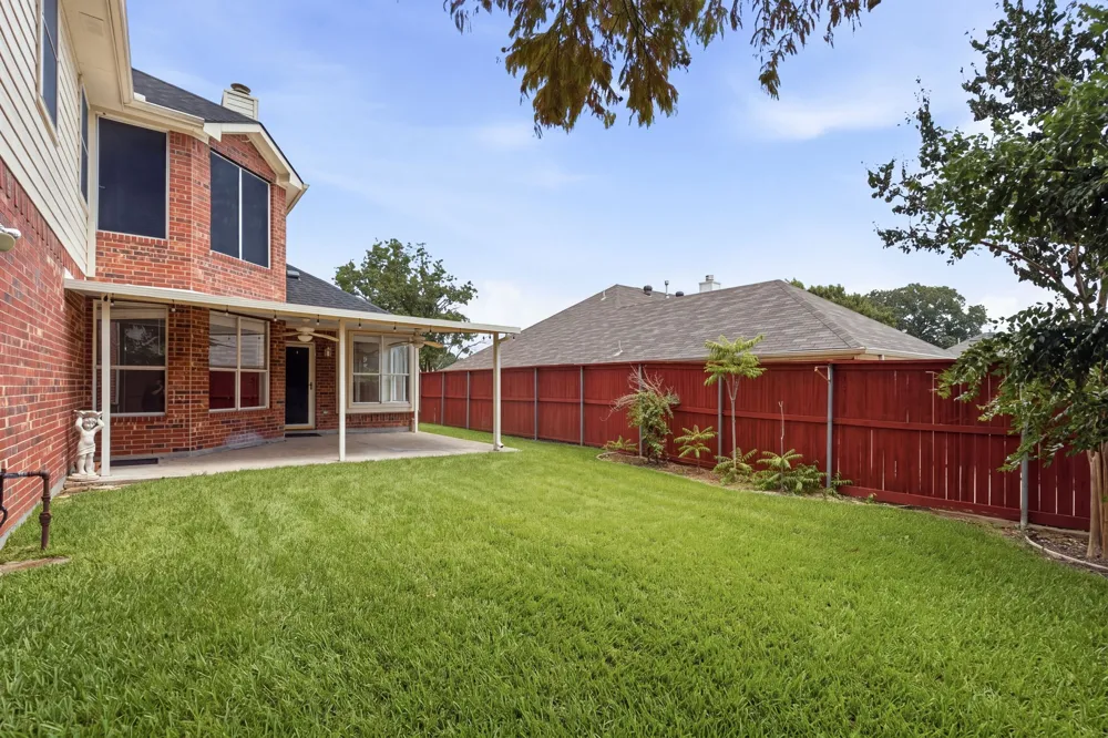 2404 Frosted Green Lane Plano, TX 75025