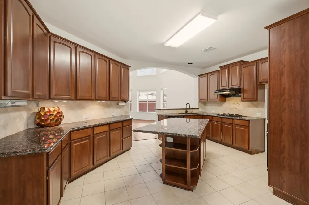 2404 Frosted Green Lane Plano, TX 75025