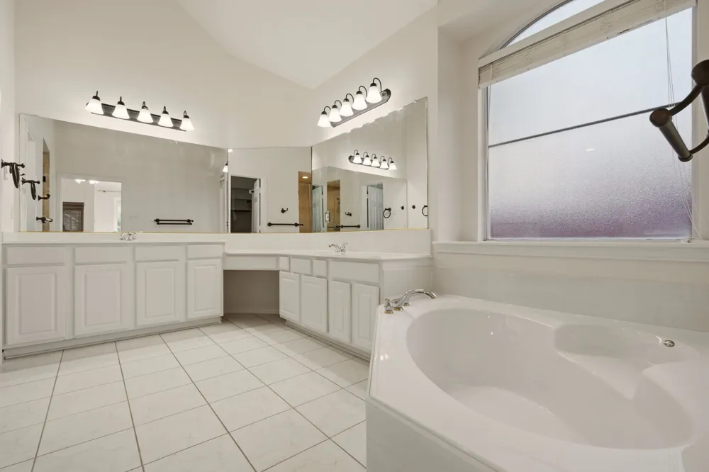 2404 Frosted Green Lane Plano, TX 75025