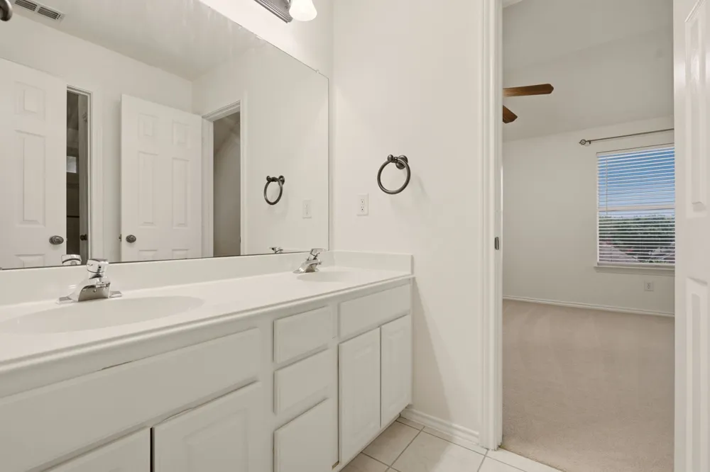 2404 Frosted Green Lane Plano, TX 75025