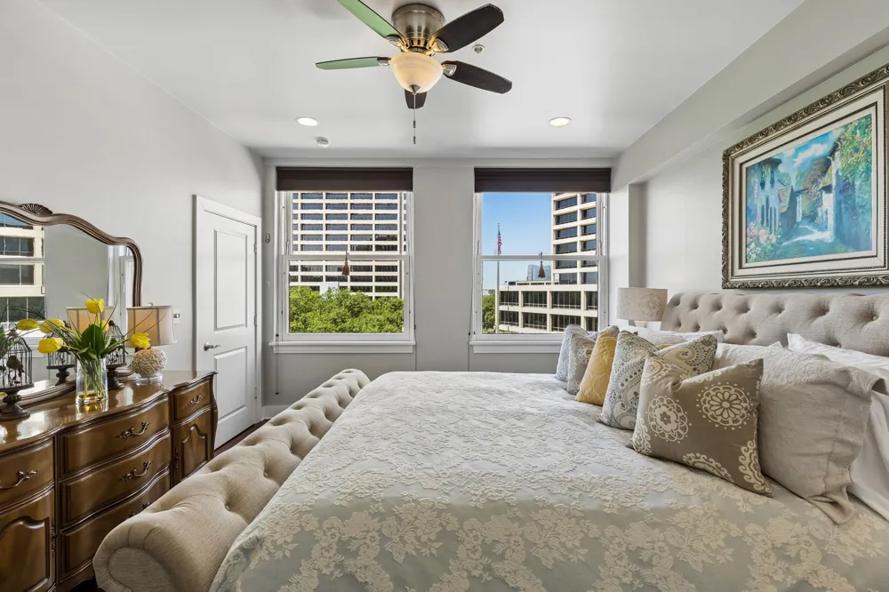 411 W 7th Street #405 Fort Worth, TX 76102