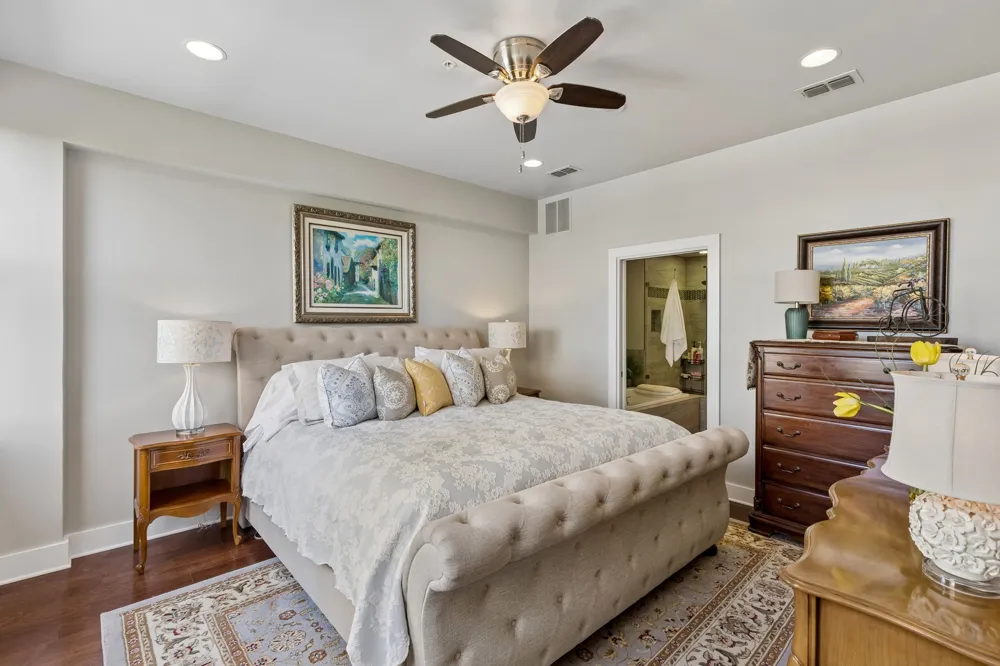 411 W 7th Street #405 Fort Worth, TX 76102
