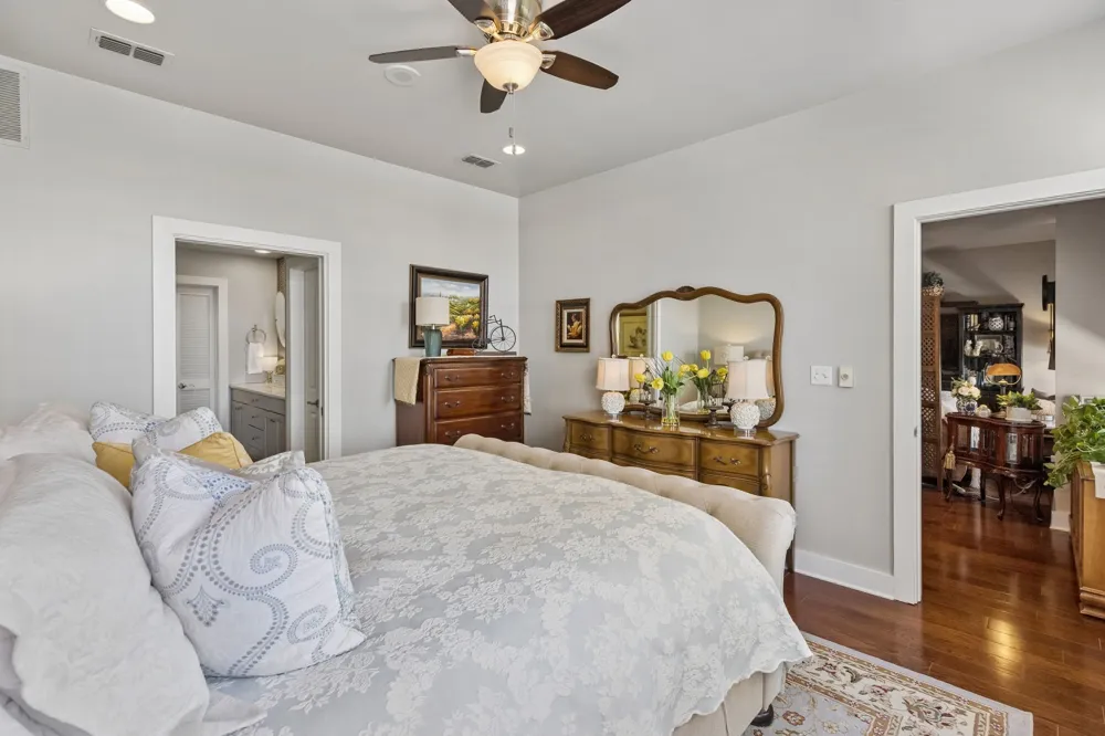 411 W 7th Street #405 Fort Worth, TX 76102