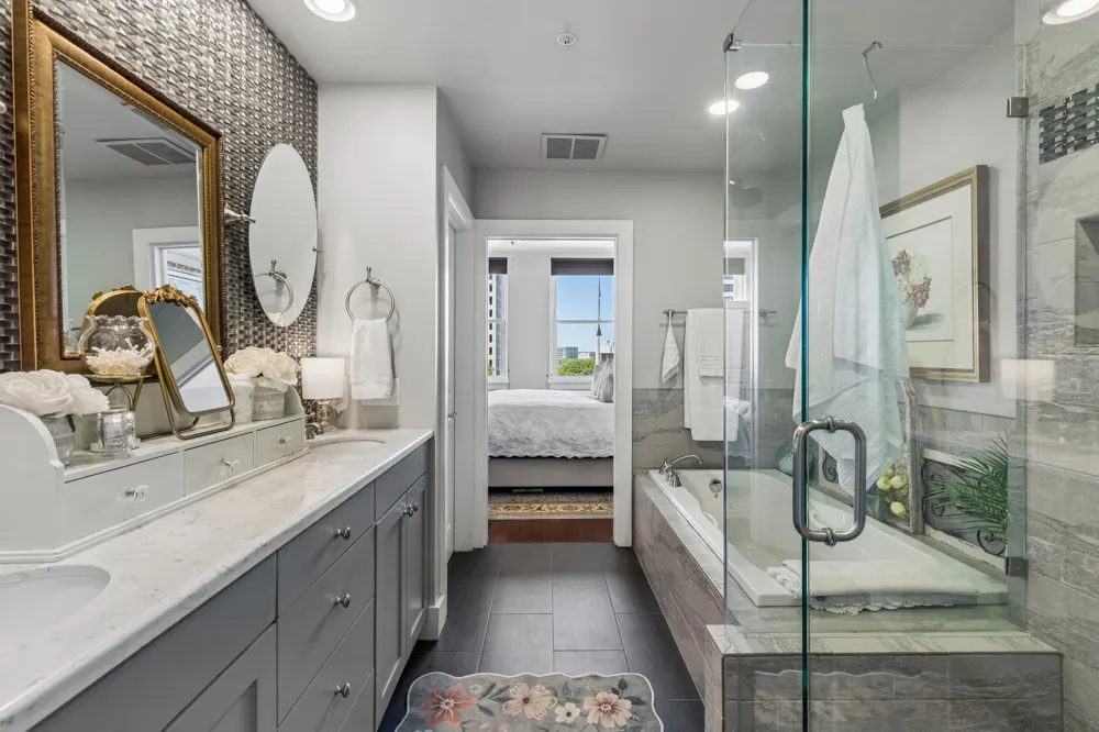 411 W 7th Street #405 Fort Worth, TX 76102
