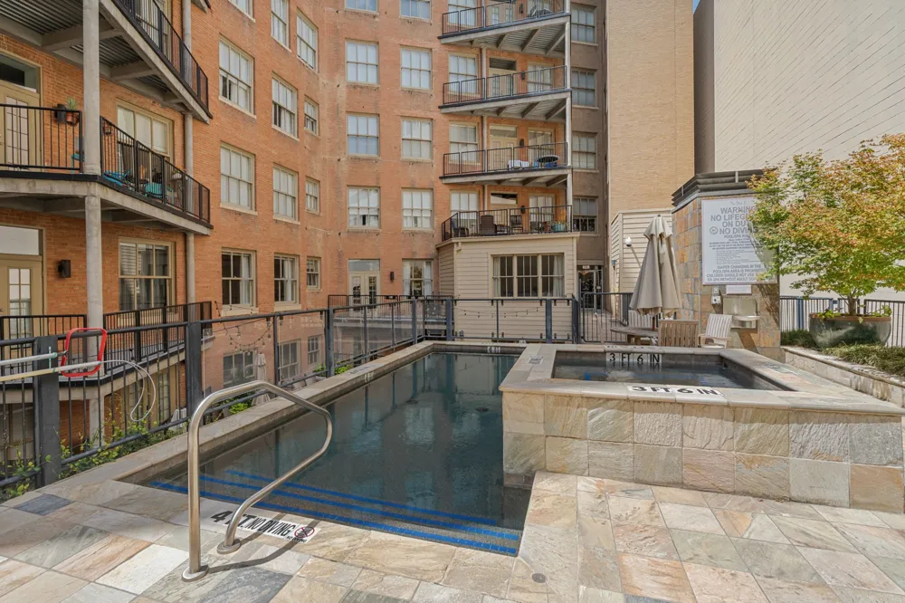 411 W 7th Street #405 Fort Worth, TX 76102