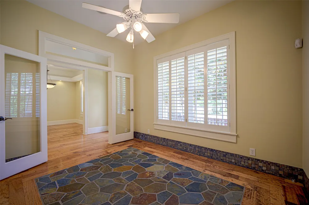 807 Barnes Street McKinney, TX 75069