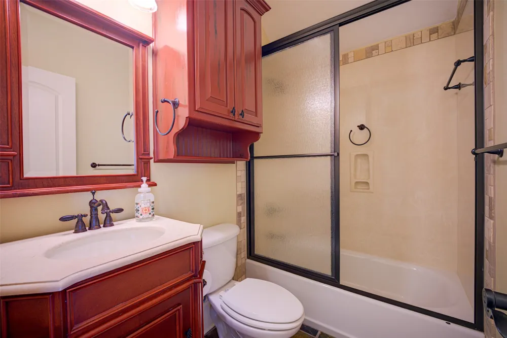 807 Barnes Street McKinney, TX 75069