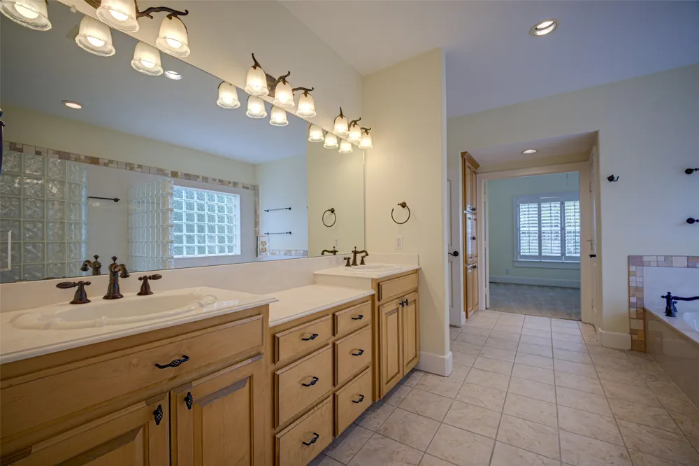 807 Barnes Street McKinney, TX 75069