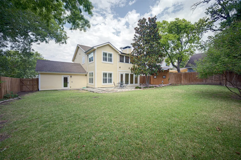 807 Barnes Street McKinney, TX 75069