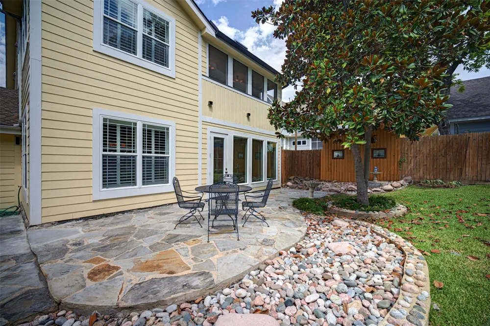 807 Barnes Street McKinney, TX 75069