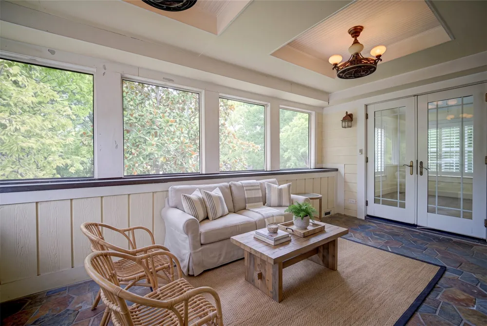 807 Barnes Street McKinney, TX 75069