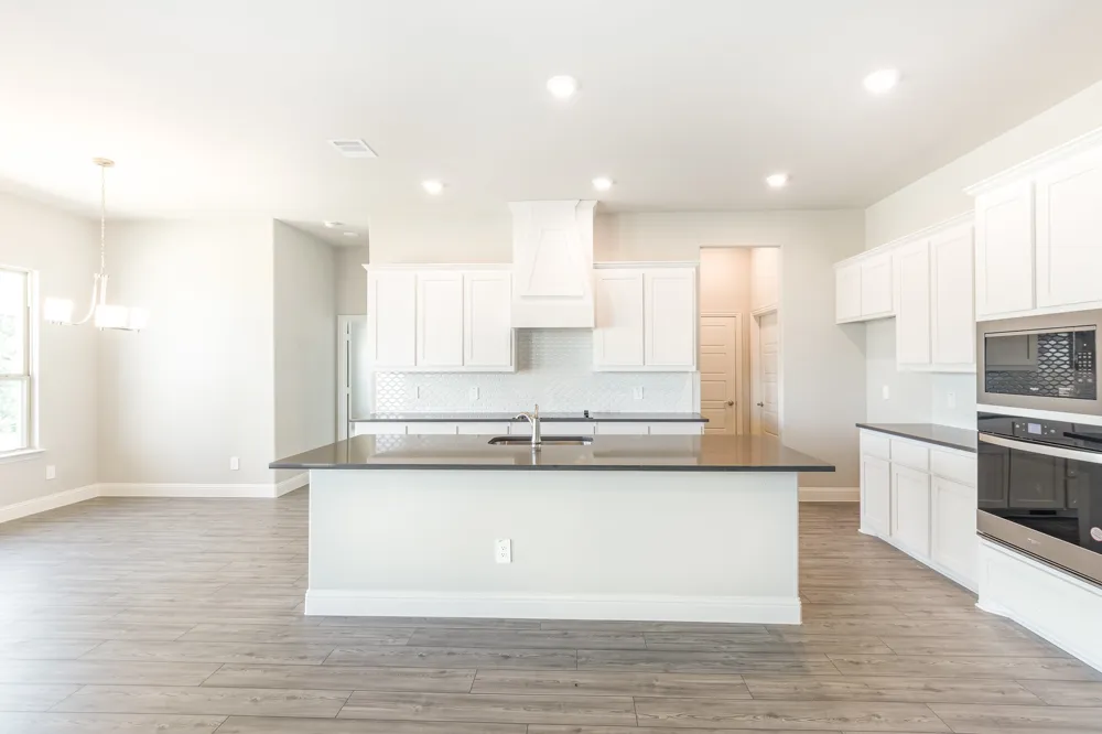 720 Candace Drive DeSoto, TX 75115
