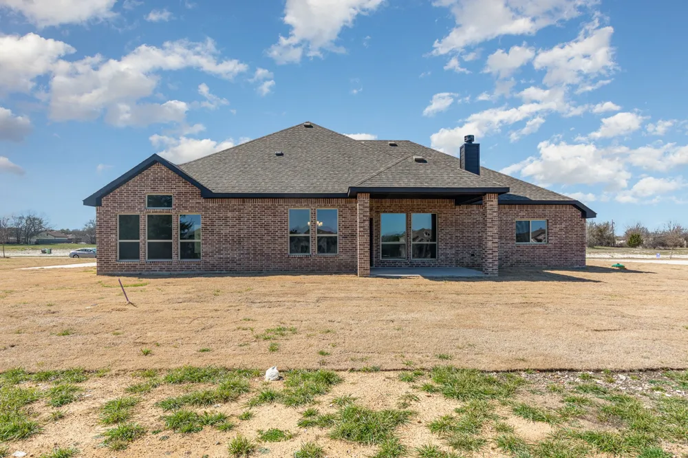 720 Candace Drive DeSoto, TX 75115