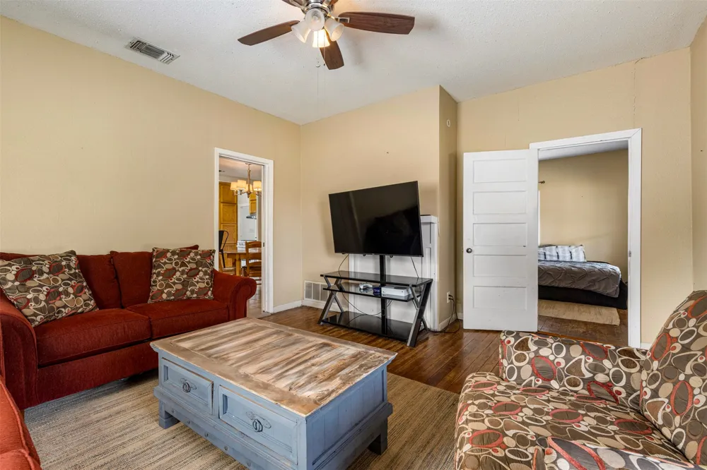 602 E Broadway Street Prosper, TX 75078