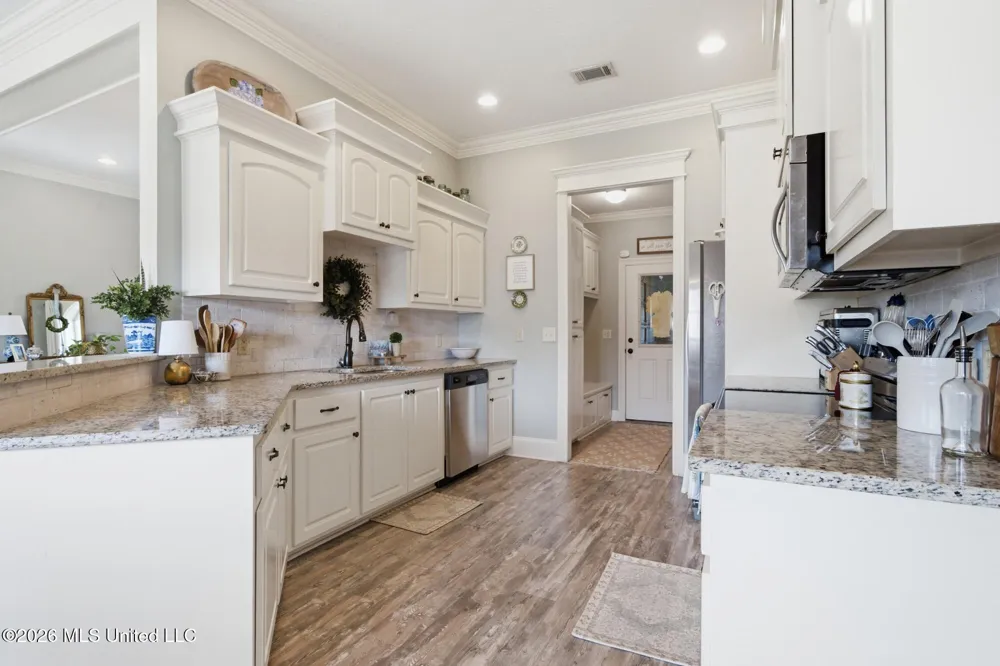 28 Chastain Sumrall, MS 39482