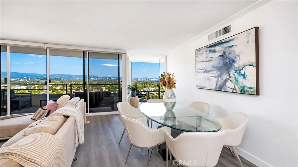 4265 Marina City Drive #811 Marina del Rey, CA 90292