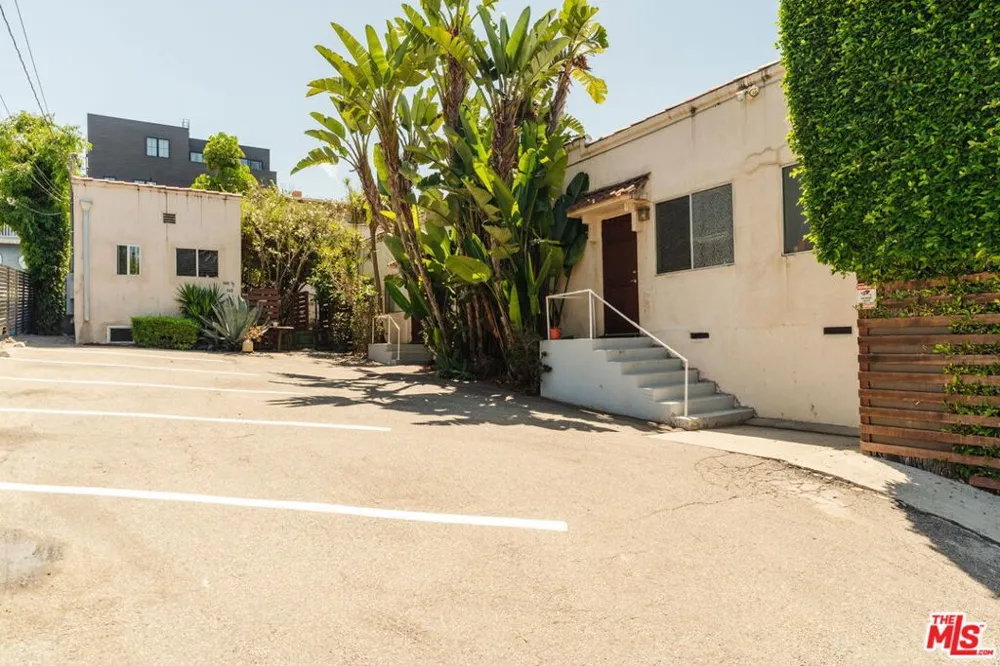 946 Hyperion Avenue Los Angeles, CA 90029