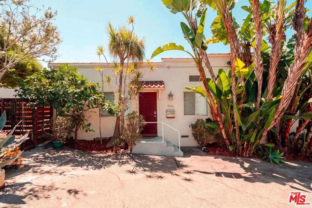 946 Hyperion Avenue Los Angeles, CA 90029