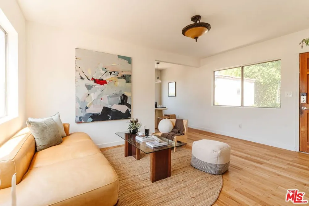946 Hyperion Avenue Los Angeles, CA 90029
