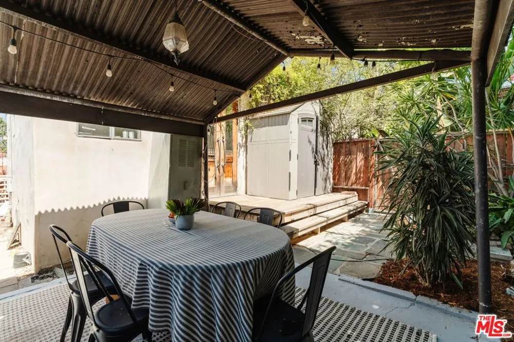 946 Hyperion Avenue Los Angeles, CA 90029