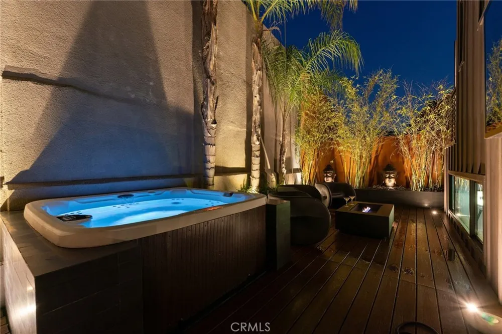 3601 Dixie Canyon Place Sherman Oaks, CA 91423