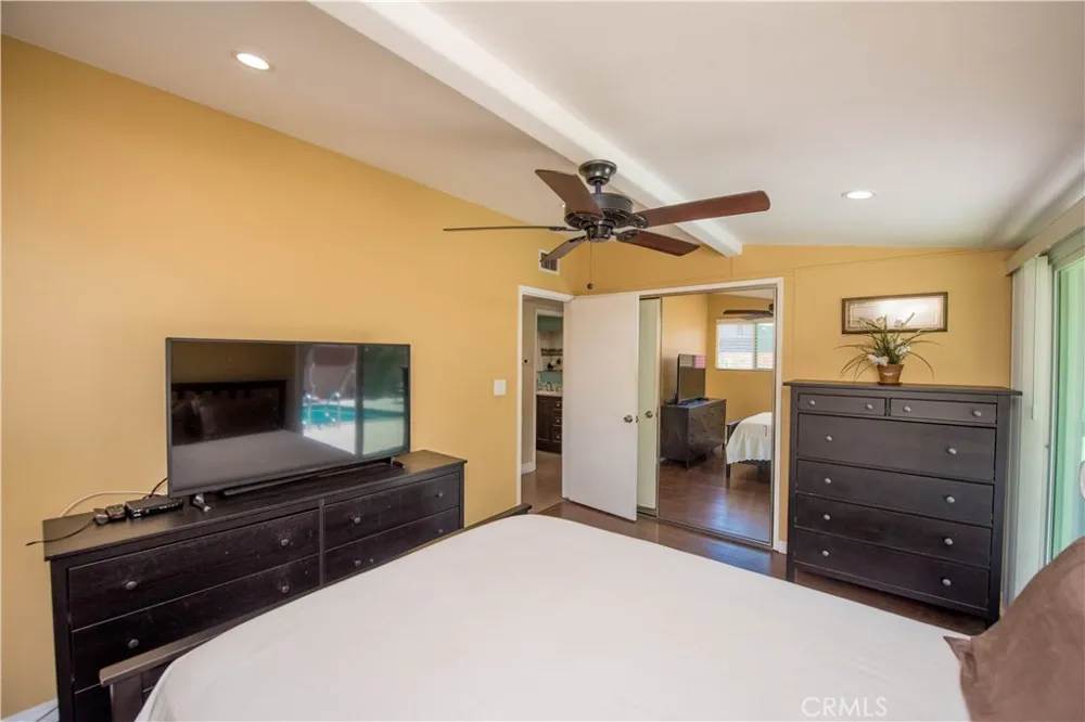 243 S Gardenglen West Covina, CA 91790