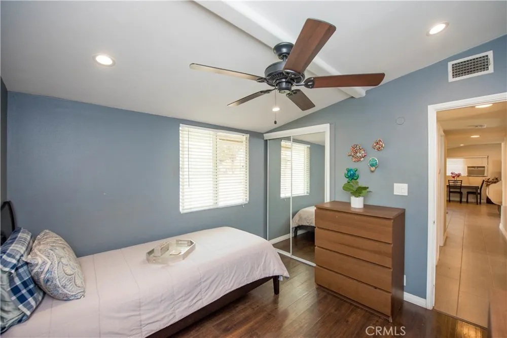 243 S Gardenglen West Covina, CA 91790